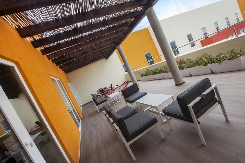 City Express Plus By Marriott Cabo San Lucas Extérieur photo