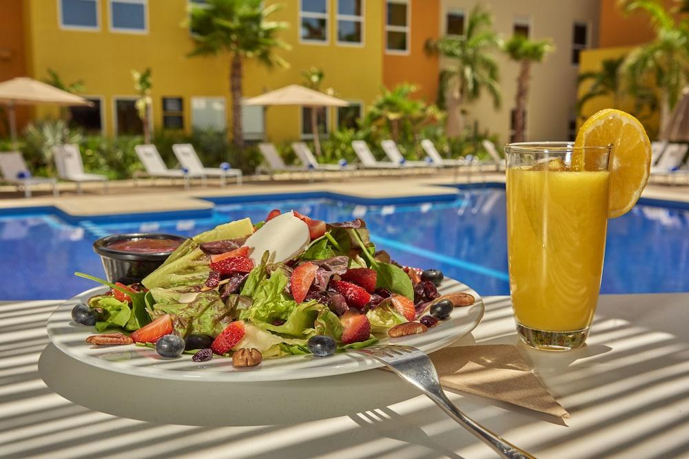 City Express Plus By Marriott Cabo San Lucas Extérieur photo