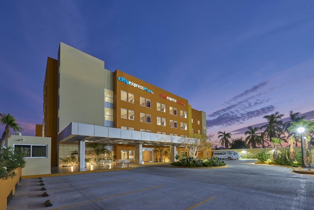 City Express Plus By Marriott Cabo San Lucas Extérieur photo