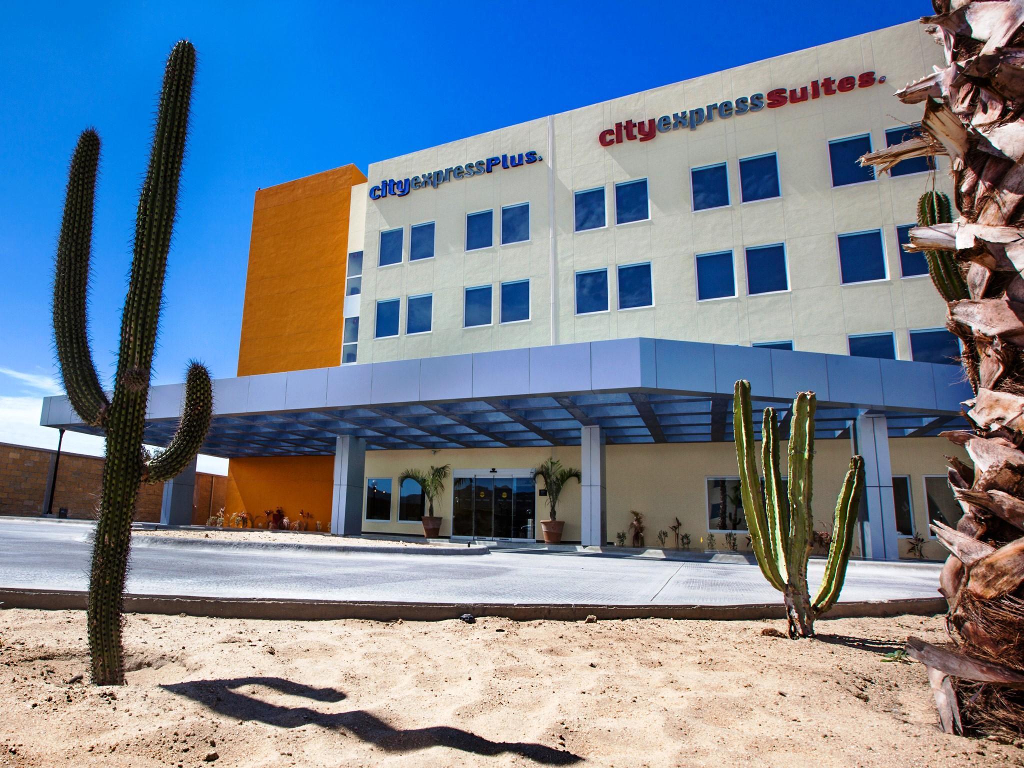 City Express Plus By Marriott Cabo San Lucas Extérieur photo