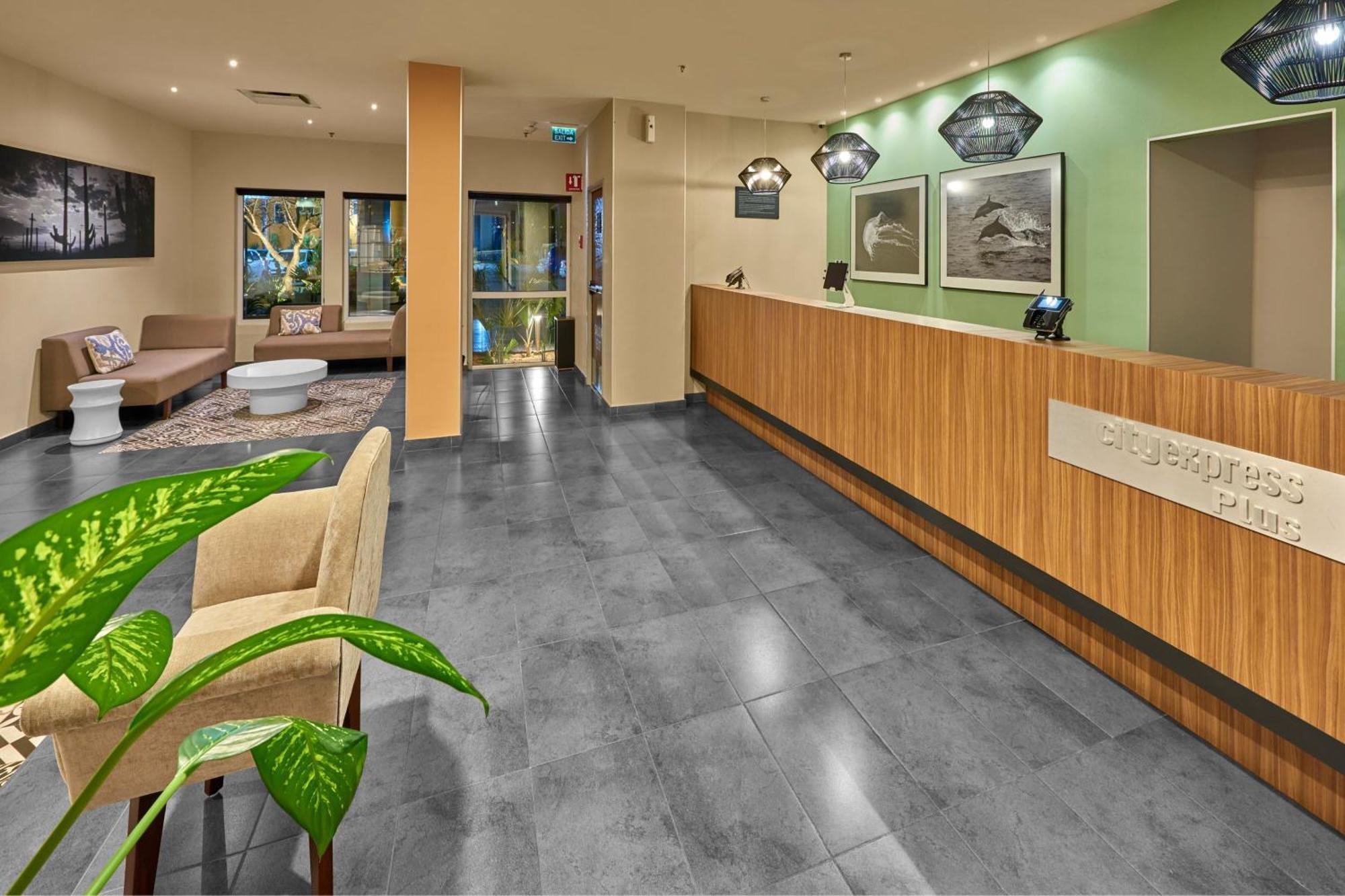 City Express Plus By Marriott Cabo San Lucas Extérieur photo