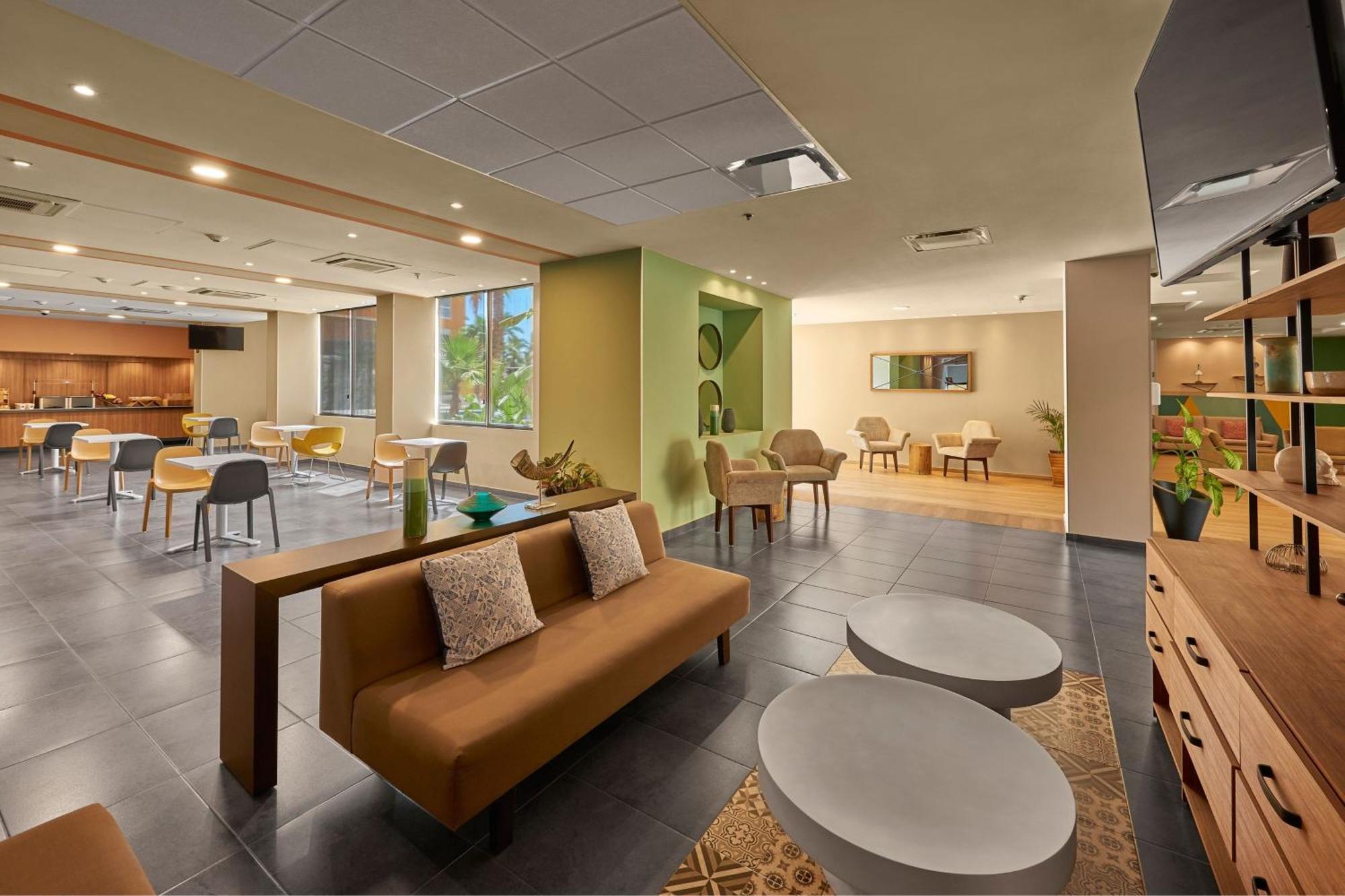 City Express Plus By Marriott Cabo San Lucas Extérieur photo