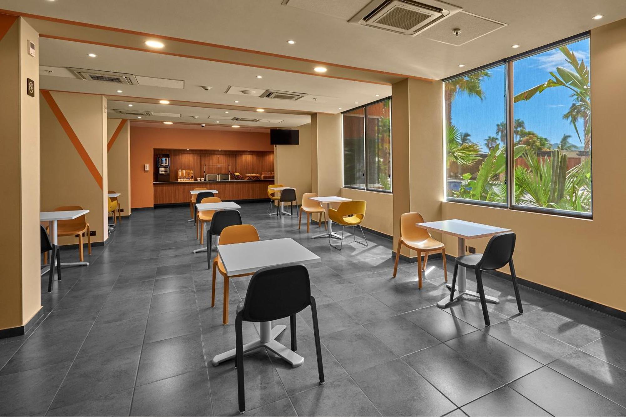 City Express Plus By Marriott Cabo San Lucas Extérieur photo