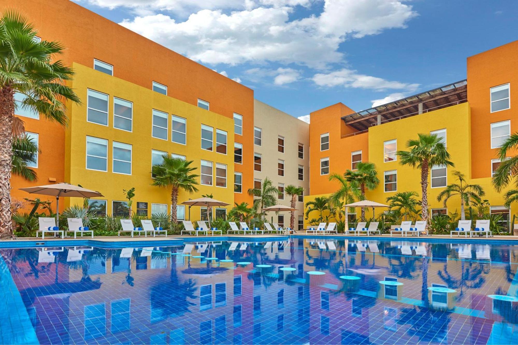 City Express Plus By Marriott Cabo San Lucas Extérieur photo